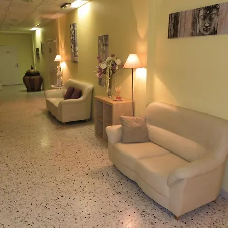 Hotel La Diligence 2*
