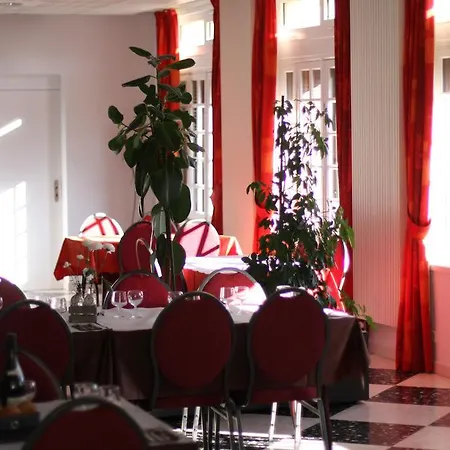 Restaurant La Diligence Hotel 2*